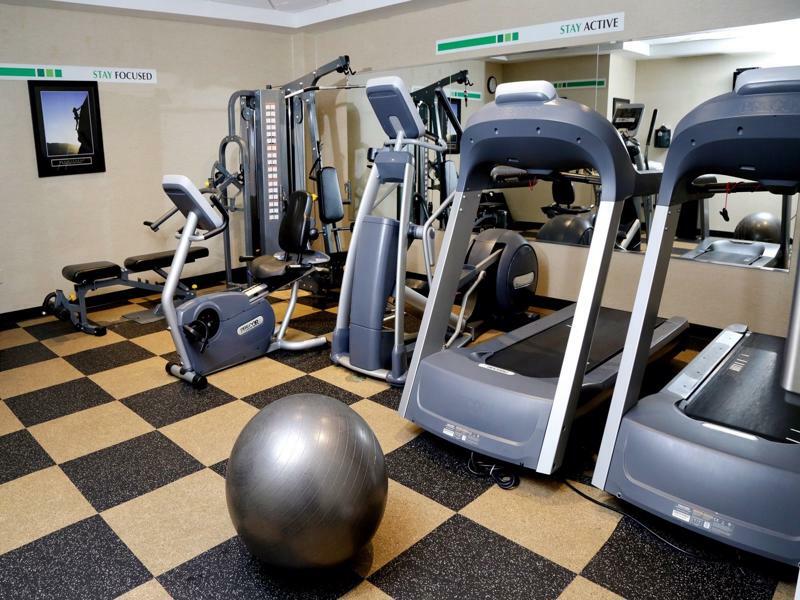 Holiday Inn Plainview-Long Island By Ihg Ngoại thất bức ảnh